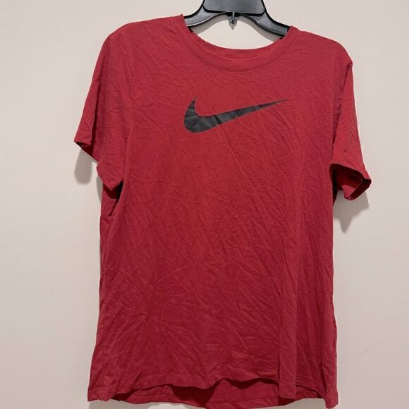 Nike Dry Legend Wome's Training T-shirt Scoop Neckline pomegranate XL New tee - Picture 3 of 7